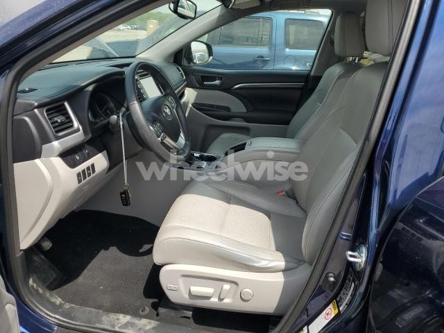 Photo 13 of 2015 TOYOTA HIGHLANDER LIMITED (VIN 5TDDKRFH2FS118148)