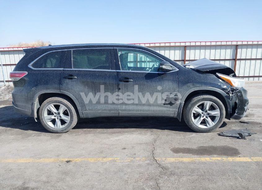 Photo 13 of 2016 Toyota Highlander LIMITED V6 (VIN 5TDDKRFH2GS279181)