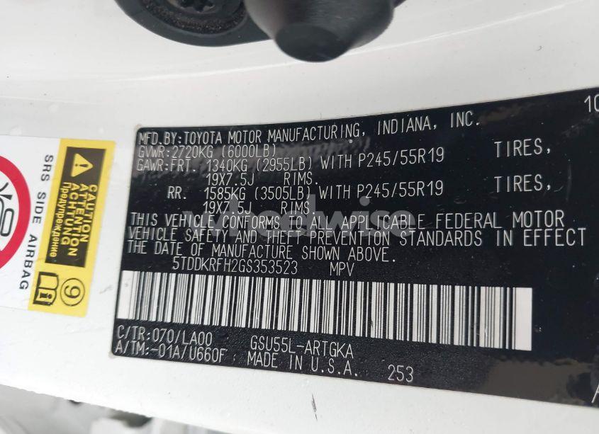 Photo 9 of 2016 Toyota Highlander LIMITED V6 (VIN 5TDDKRFH2GS353523)