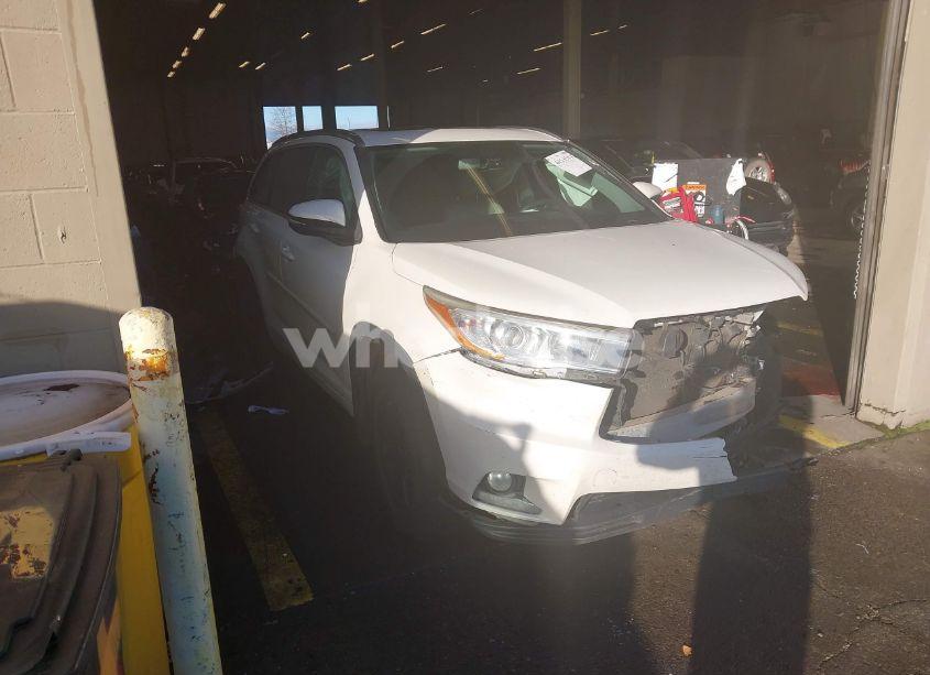 2016 Toyota Highlander LIMITED V6 (VIN 5TDDKRFH3GS340165) main photo
