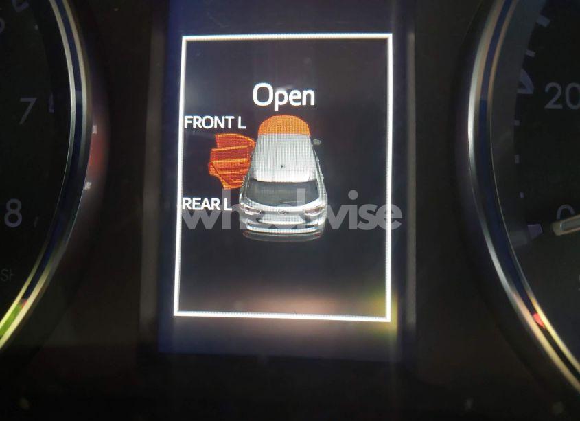 Photo 16 of 2016 Toyota Highlander LIMITED V6 (VIN 5TDDKRFH3GS340165)