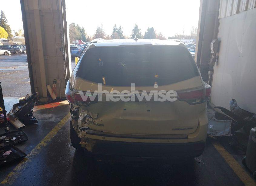 Photo 17 of 2016 Toyota Highlander LIMITED V6 (VIN 5TDDKRFH3GS340165)