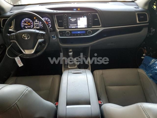 Photo 13 of 2014 TOYOTA HIGHLANDER LIMITED (VIN 5TDDKRFH4ES007843)