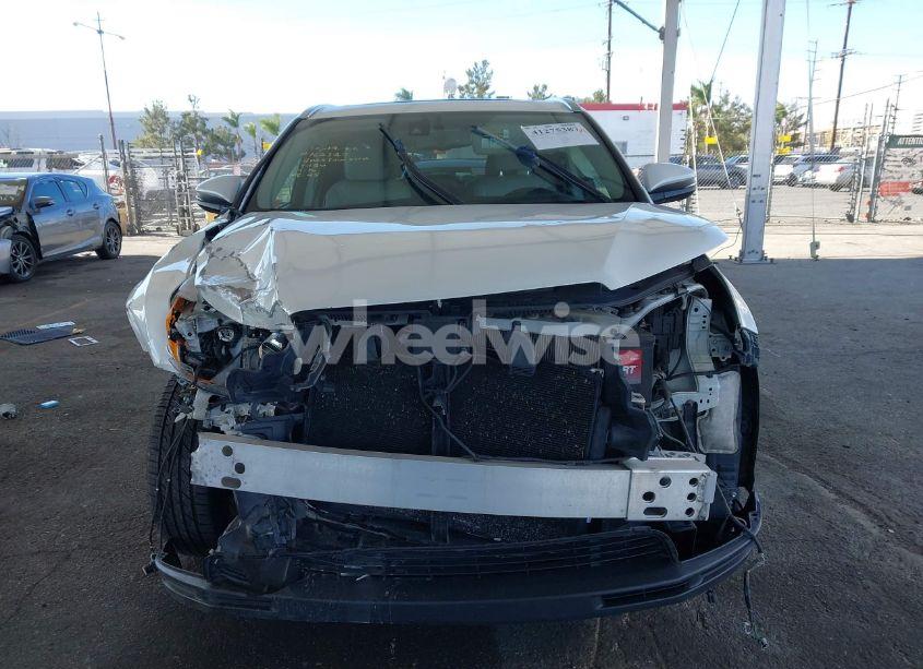 Photo 13 of 2015 Toyota Highlander LIMITED PLATINUM V6 (VIN 5TDDKRFH4FS151796)