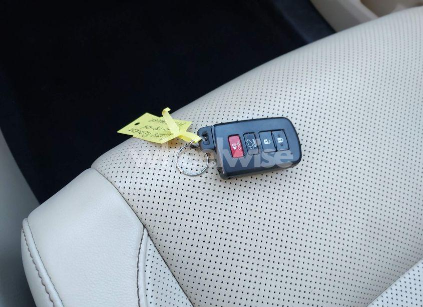 Photo 11 of 2014 Toyota Highlander LIMITED PLATINUM V6 (VIN 5TDDKRFH5ES038678)