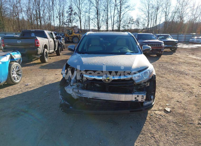 Photo 12 of 2014 Toyota Highlander LIMITED PLATINUM V6 (VIN 5TDDKRFH5ES038678)