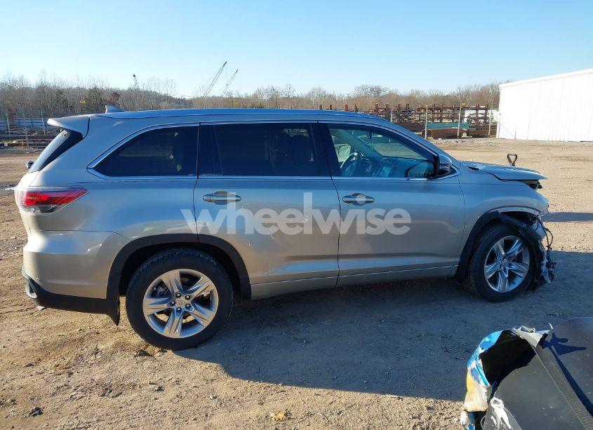 Photo 13 of 2014 Toyota Highlander LIMITED PLATINUM V6 (VIN 5TDDKRFH5ES038678)