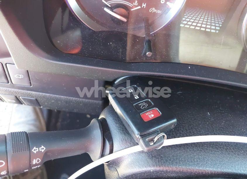 Photo 11 of 2016 Toyota Highlander LIMITED V6 (VIN 5TDDKRFH5GS292507)