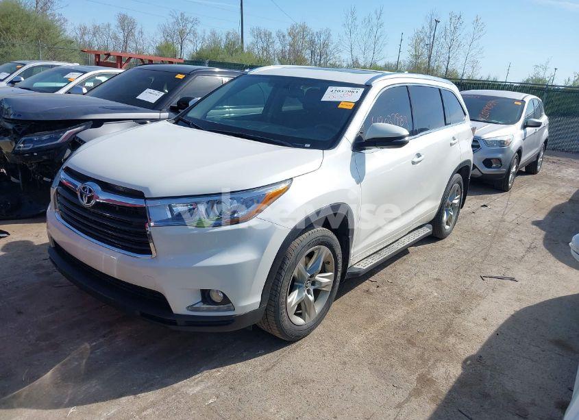 Photo 2 of 2016 Toyota Highlander LIMITED V6 (VIN 5TDDKRFH5GS337705)