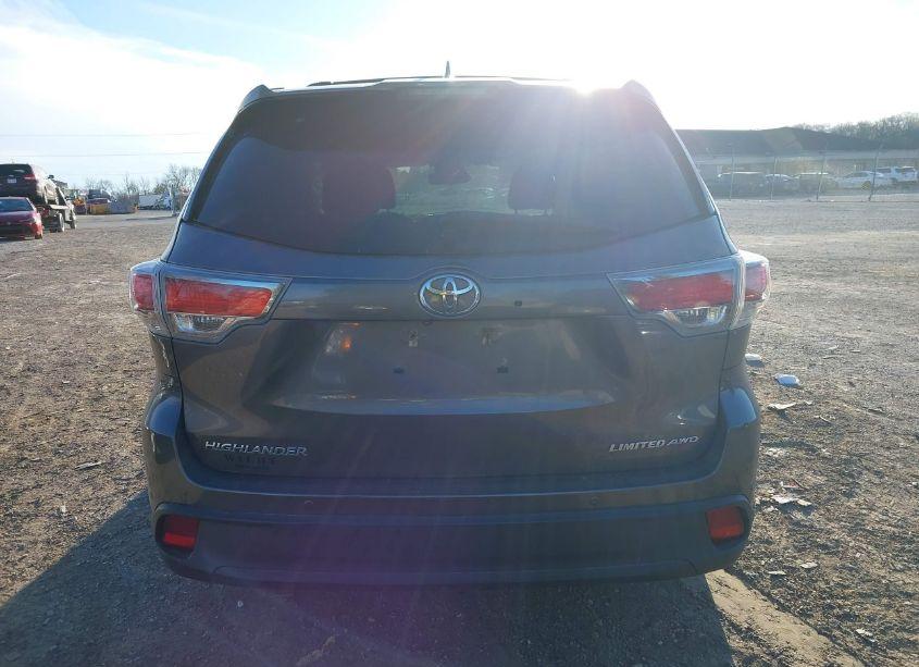 Photo 17 of 2016 Toyota Highlander LIMITED V6 (VIN 5TDDKRFH5GS337817)