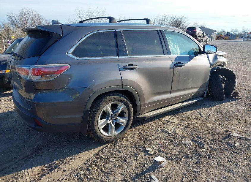 Photo 4 of 2016 Toyota Highlander LIMITED V6 (VIN 5TDDKRFH5GS337817)