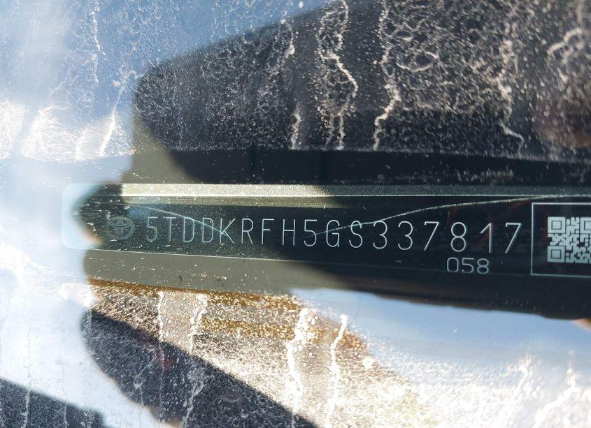 Photo 9 of 2016 Toyota Highlander LIMITED V6 (VIN 5TDDKRFH5GS337817)