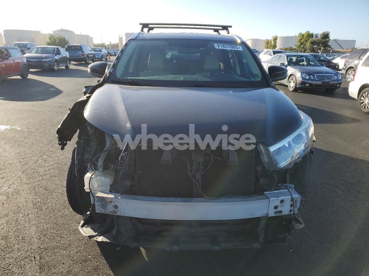 Photo 5 of 2014 TOYOTA HIGHLANDER LIMITED (VIN 5TDDKRFH6ES017354)