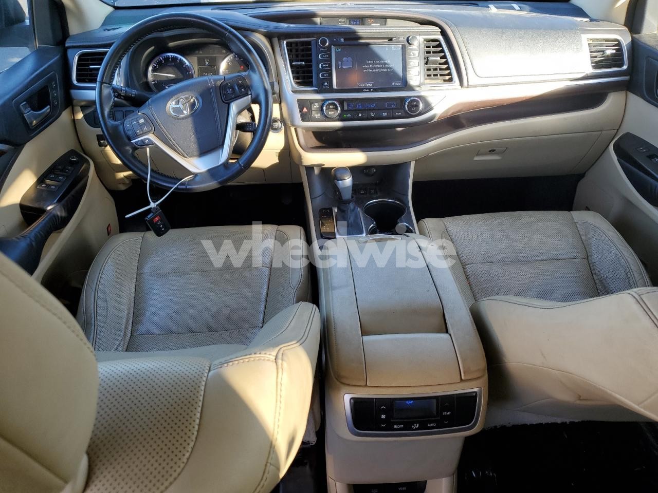Photo 8 of 2014 TOYOTA HIGHLANDER LIMITED (VIN 5TDDKRFH6ES017354)