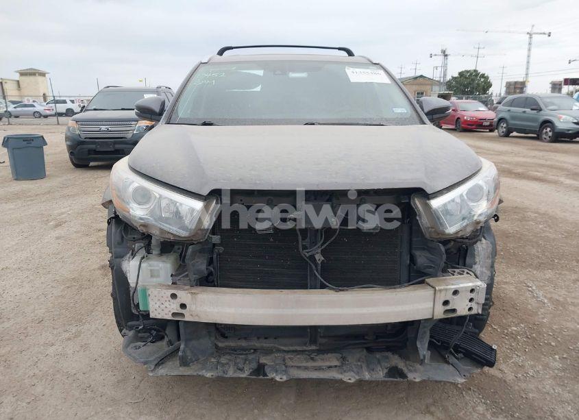 Photo 13 of 2016 Toyota Highlander LIMITED PLATINUM V6 (VIN 5TDDKRFH6GS238603)