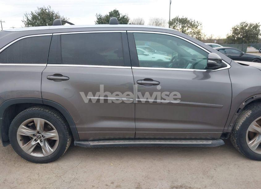 Photo 14 of 2016 Toyota Highlander LIMITED PLATINUM V6 (VIN 5TDDKRFH6GS238603)
