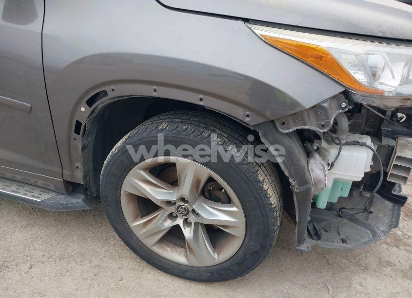 Photo 19 of 2016 Toyota Highlander LIMITED PLATINUM V6 (VIN 5TDDKRFH6GS238603)