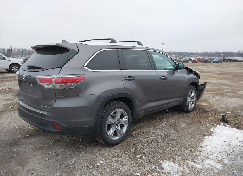 Photo 4 of 2016 Toyota Highlander LIMITED PLATINUM V6 (VIN 5TDDKRFH6GS336109)