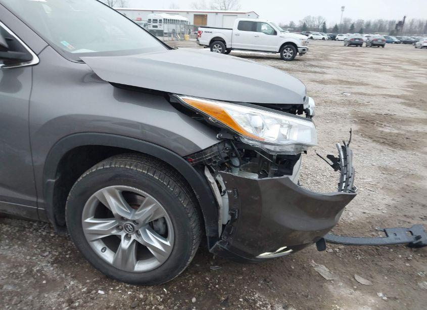 Photo 6 of 2016 Toyota Highlander LIMITED PLATINUM V6 (VIN 5TDDKRFH6GS336109)