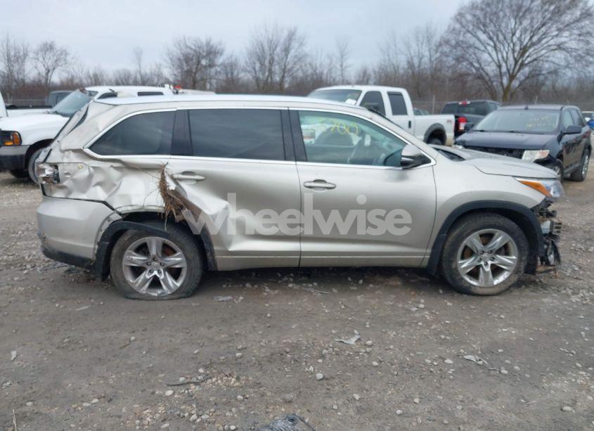 Photo 13 of 2014 Toyota Highlander LIMITED PLATINUM V6 (VIN 5TDDKRFH7ES005889)