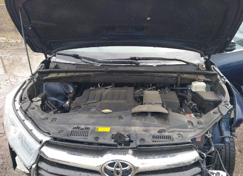 Photo 10 of 2014 Toyota Highlander LIMITED PLATINUM V6/LIMITED V6 (VIN 5TDDKRFH7ES028833)