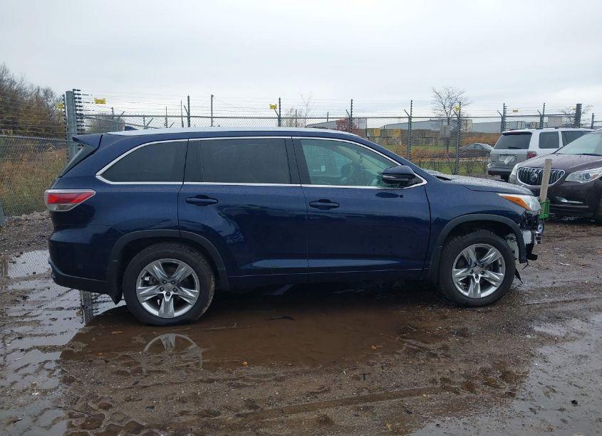 Photo 13 of 2014 Toyota Highlander LIMITED PLATINUM V6/LIMITED V6 (VIN 5TDDKRFH7ES028833)