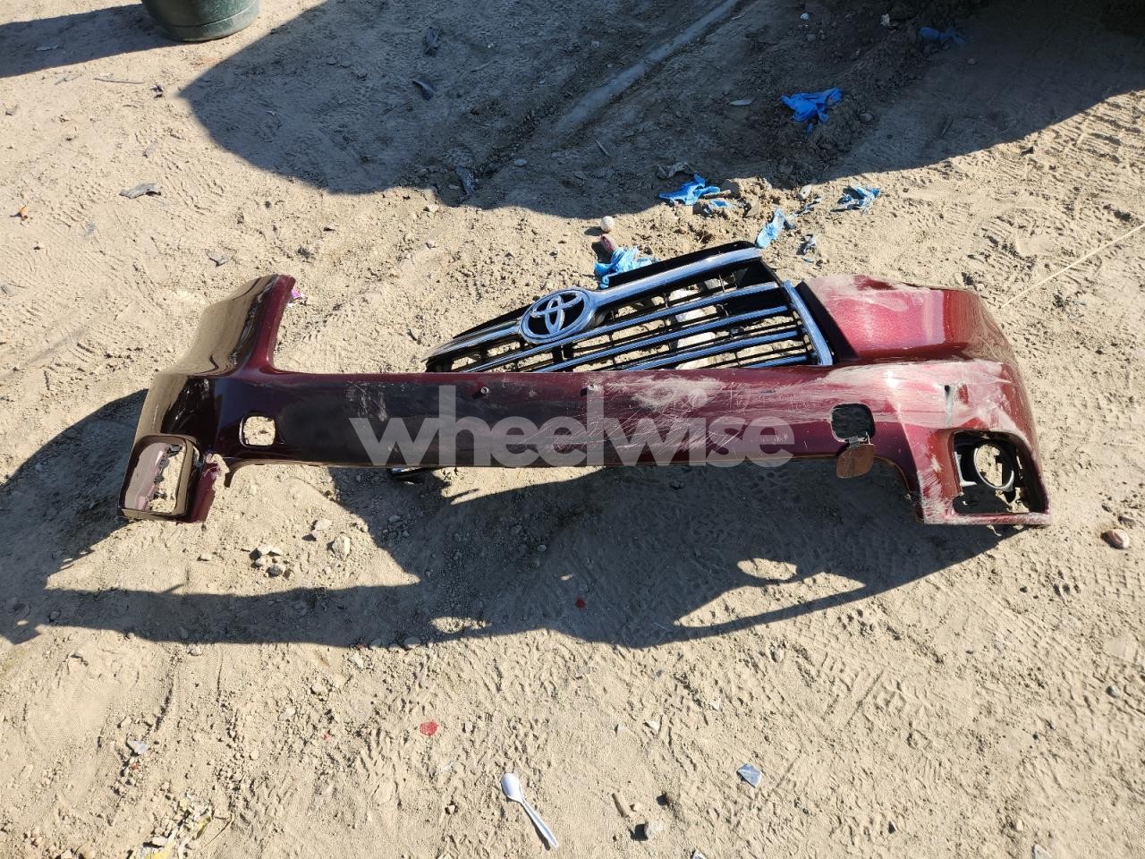 Photo 13 of 2015 TOYOTA HIGHLANDER LIMITED (VIN 5TDDKRFH7FS102334)