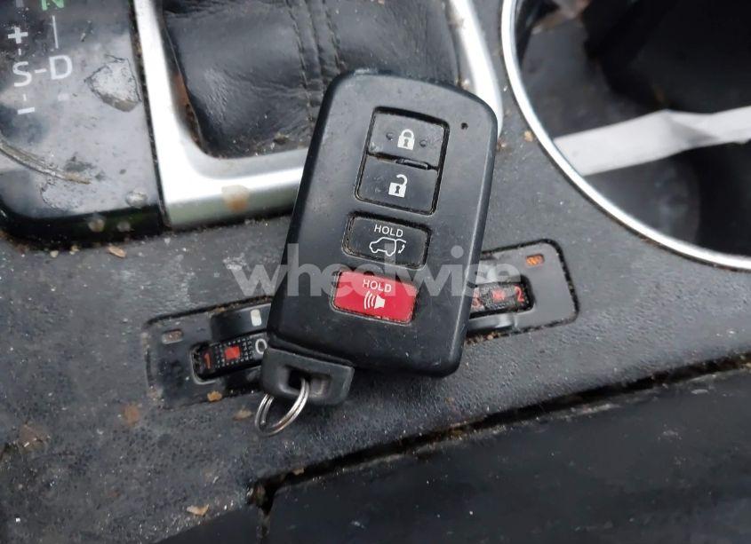 Photo 11 of 2016 Toyota Highlander LIMITED PLATINUM V6 (VIN 5TDDKRFH7GS290807)