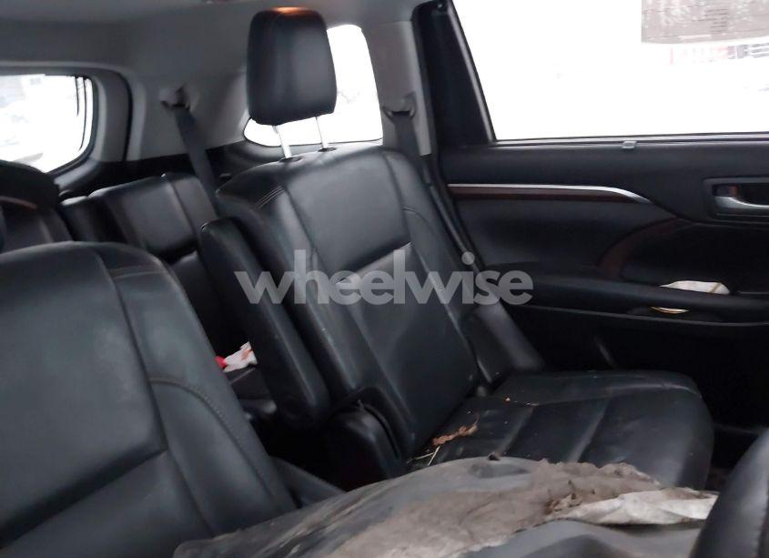 Photo 8 of 2016 Toyota Highlander LIMITED PLATINUM V6 (VIN 5TDDKRFH7GS290807)