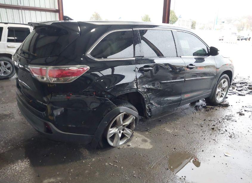 Photo 4 of 2015 Toyota Highlander LIMITED V6 (VIN 5TDDKRFH8FS075788)