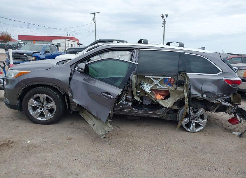 Photo 14 of 2015 Toyota Highlander LIMITED V6 (VIN 5TDDKRFH8FS103623)