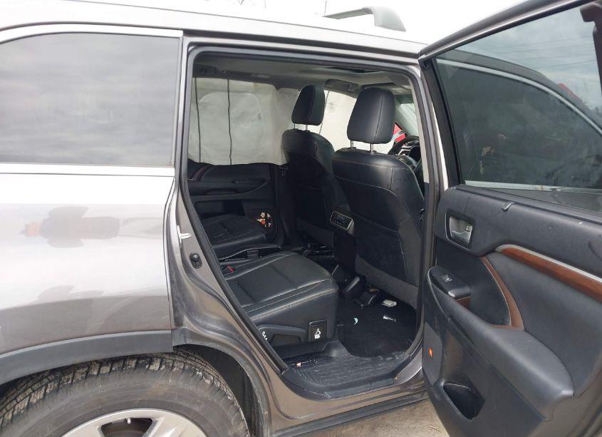 Photo 8 of 2015 Toyota Highlander LIMITED V6 (VIN 5TDDKRFH8FS103623)