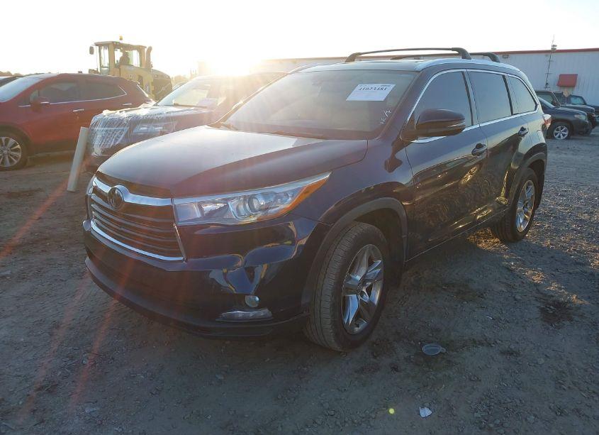 Photo 2 of 2016 Toyota Highlander LIMITED PLATINUM V6 (VIN 5TDDKRFH8GS275569)