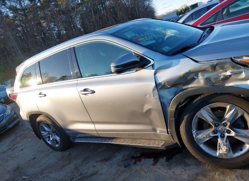 Photo 13 of 2014 Toyota Highlander LIMITED PLATINUM V6 (VIN 5TDDKRFH9ES007577)