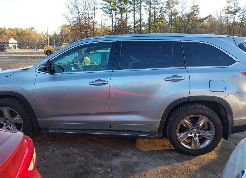 Photo 14 of 2014 Toyota Highlander LIMITED PLATINUM V6 (VIN 5TDDKRFH9ES007577)