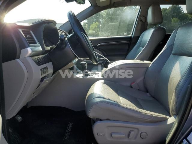 Photo 3 of 2015 TOYOTA HIGHLANDER LIMITED (VIN 5TDDKRFH9FS156962)