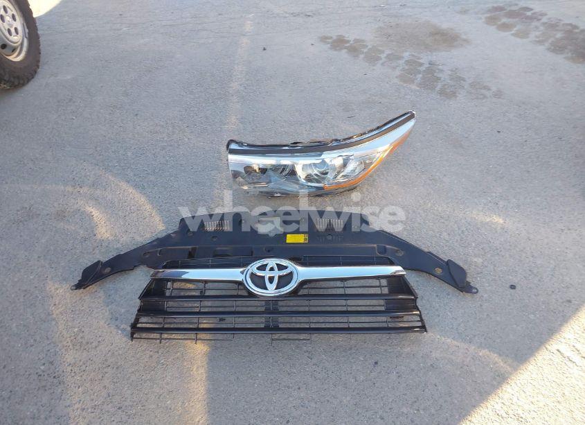 Photo 12 of 2016 Toyota Highlander LIMITED V6 (VIN 5TDDKRFH9GS301791)