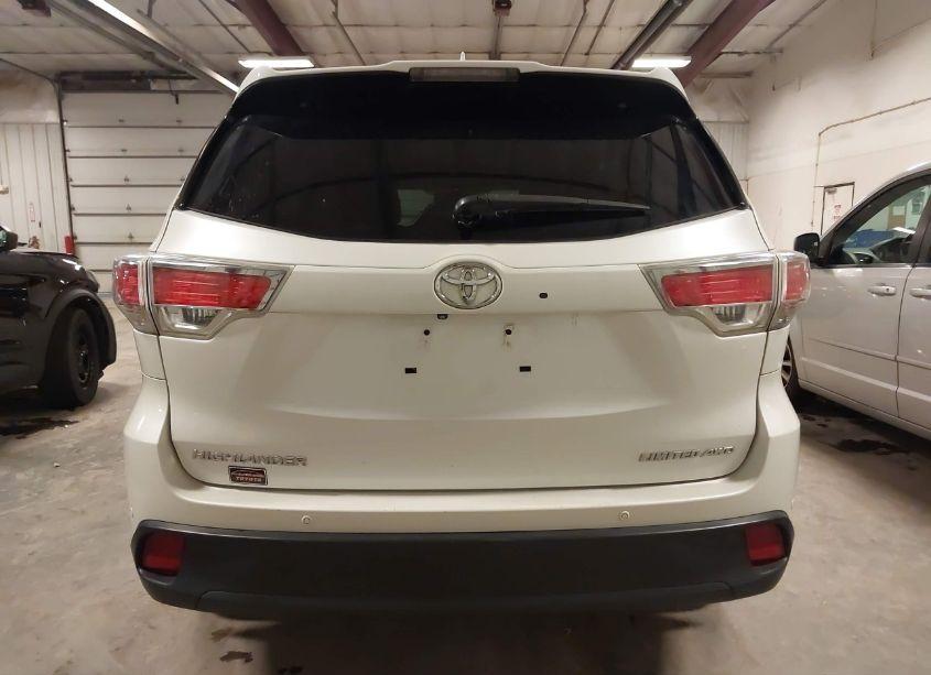 Photo 16 of 2016 Toyota Highlander LIMITED V6 (VIN 5TDDKRFHXGS255565)