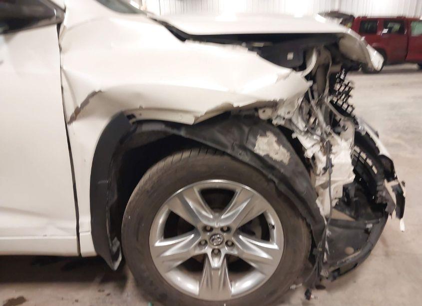 Photo 18 of 2016 Toyota Highlander LIMITED V6 (VIN 5TDDKRFHXGS255565)