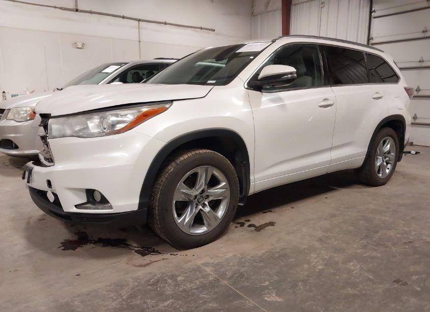 Photo 2 of 2016 Toyota Highlander LIMITED V6 (VIN 5TDDKRFHXGS255565)