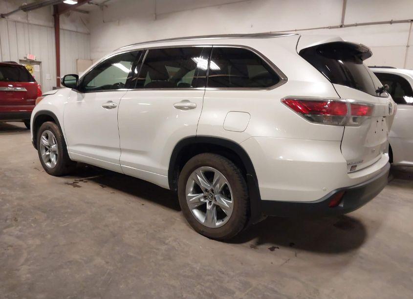 Photo 3 of 2016 Toyota Highlander LIMITED V6 (VIN 5TDDKRFHXGS255565)