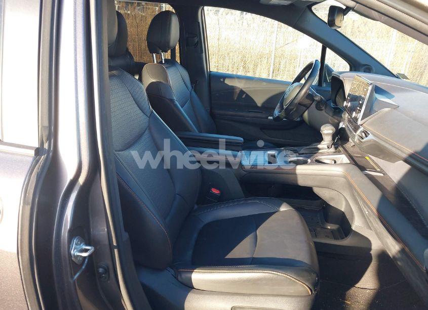 Photo 5 of 2021 Toyota Sienna XSE (VIN 5TDDRKEC3MS032840)