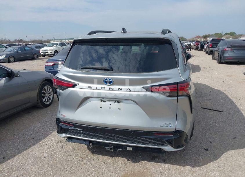 Photo 16 of 2021 Toyota Sienna XSE (VIN 5TDDRKEC6MS047574)