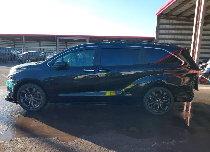 Photo 15 of 2022 Toyota Sienna XSE (VIN 5TDDRKEC9NS101595)