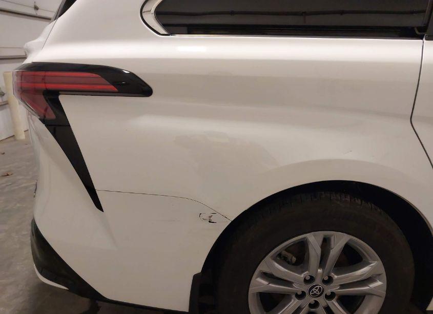 Photo 21 of 2023 Toyota Sienna XSE (VIN 5TDDSKFC1PS108059)