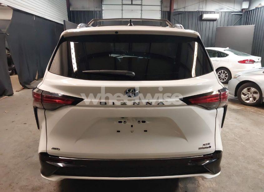 Photo 17 of 2021 Toyota Sienna XSE (VIN 5TDDSKFC2MS020455)