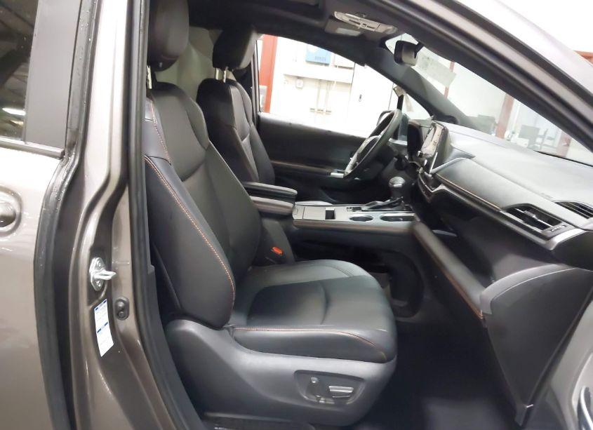 Photo 5 of 2022 Toyota Sienna XSE (VIN 5TDDSKFC2NS054154)