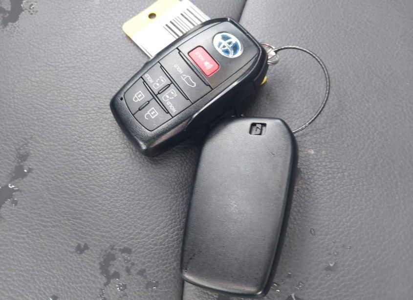 Photo 11 of 2023 Toyota Sienna XSE (VIN 5TDDSKFC3PS080359)