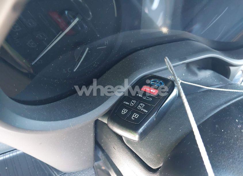 Photo 11 of 2023 Toyota Sienna XSE (VIN 5TDDSKFC3PS097159)