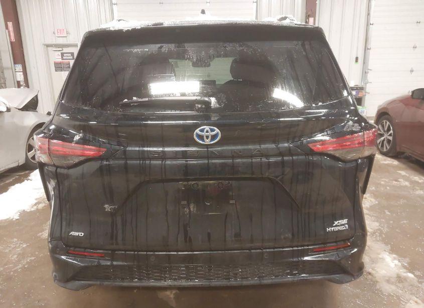 Photo 16 of 2023 Toyota Sienna XSE (VIN 5TDDSKFC3PS098277)